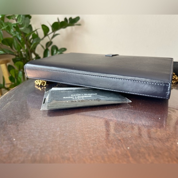 YSL sulpice wallet on chain $2,106+tax - Picture 6 of 13